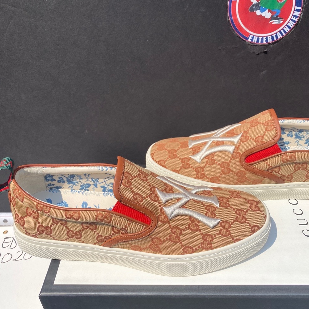 Gucci New York Yankees Sneaker Authentic - Picture 5 of 8